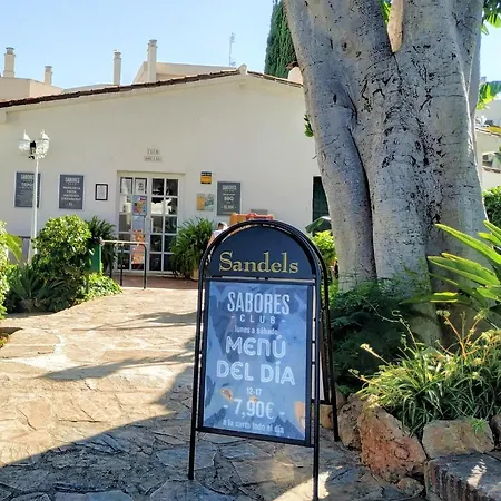 Апартаменты Dona Carlota Gardens, Sea Views, Pool, Restaurant