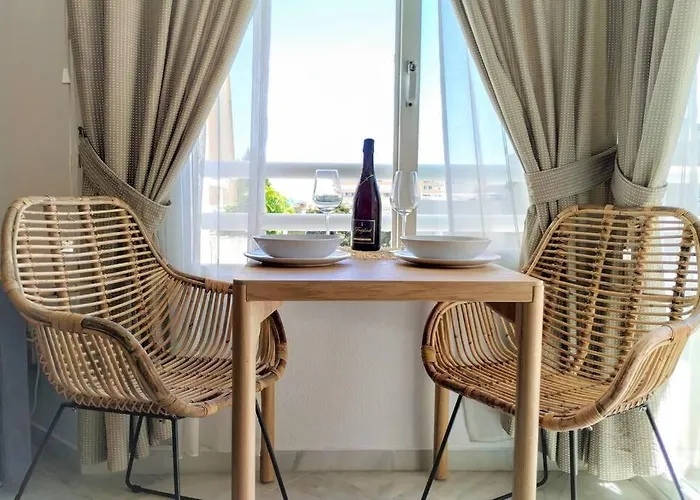 Dona Carlota Gardens, Sea Views, Pool, Restaurant Apartment Torremolinos