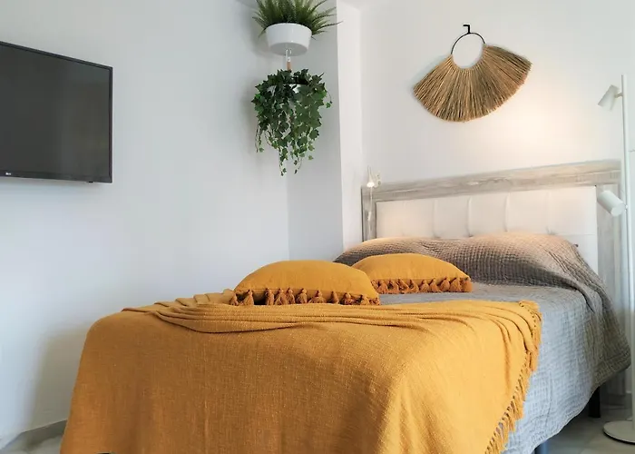 Dona Carlota Gardens, Sea Views, Pool, Restaurant