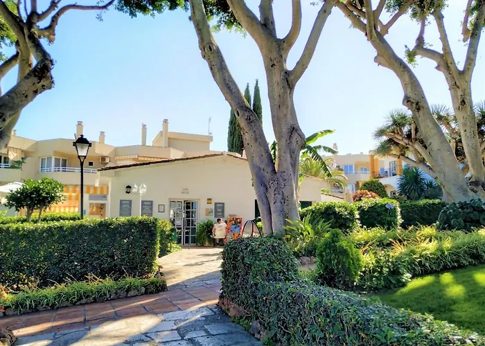 Dona Carlota Gardens, Sea Views, Pool, Restaurant Apartment *